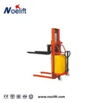 Empilhador semi elétrico com motor externo